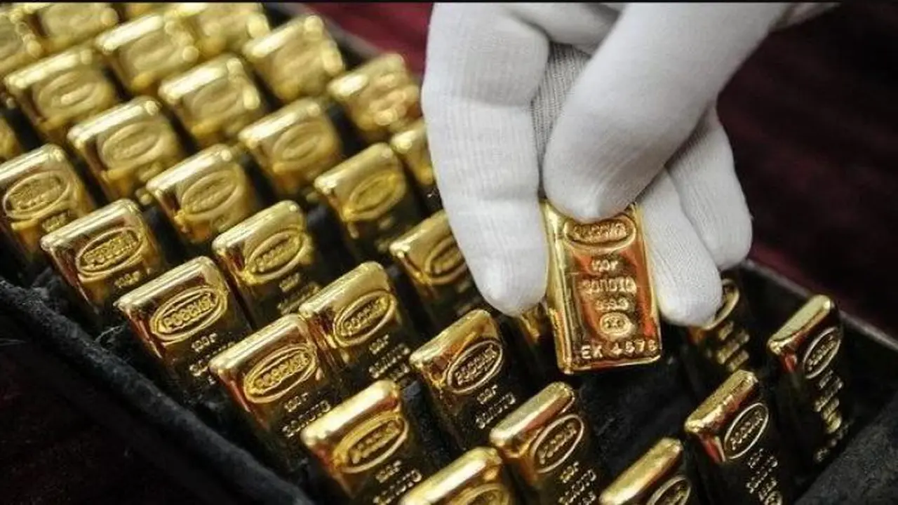 تراجع أسعار الذهب محليًا وعالميًا في ظل ترقب قرار الاحتياطي الفيدرالي الأمريكي